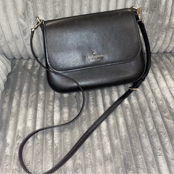 Kate Spade Black Medium Purse with Optional Crossbody Strap - Picture 10 of 10